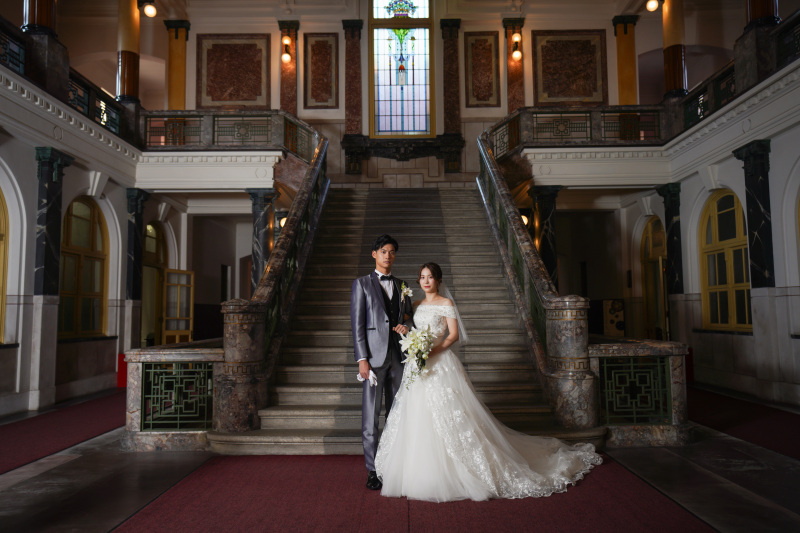 洋装にお着替えをして市政資料館へ移動撮影スタート