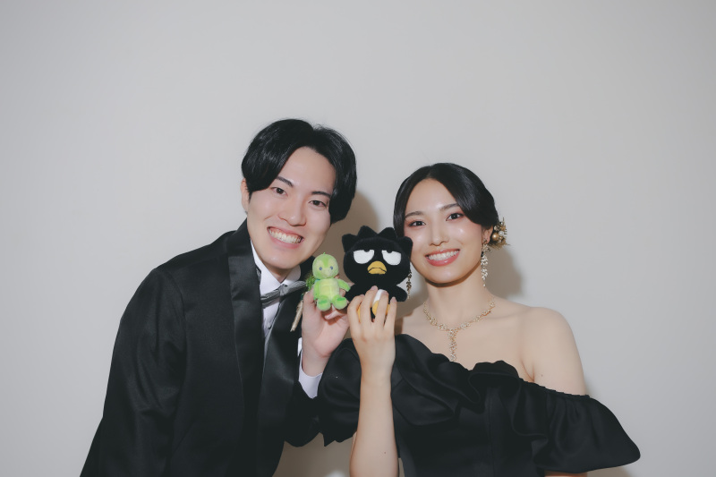 好きなぬいぐるみを持って