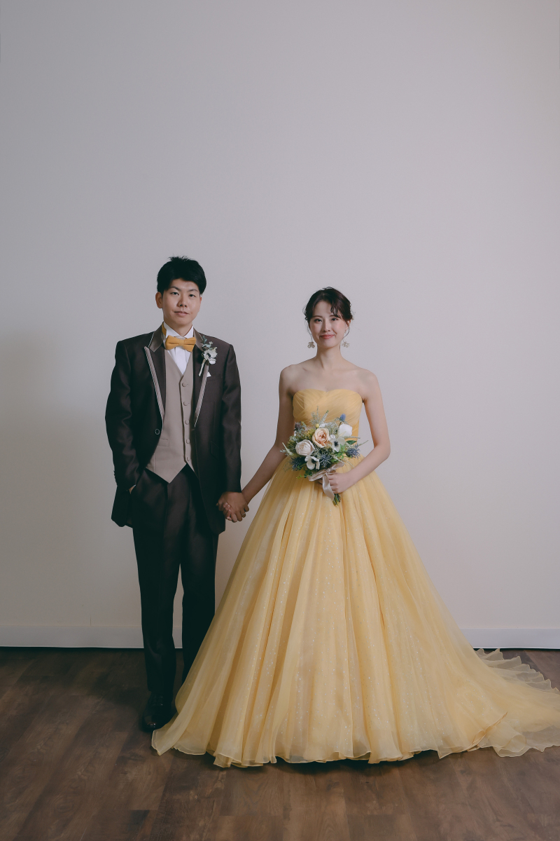 シンプルな白壁での撮影