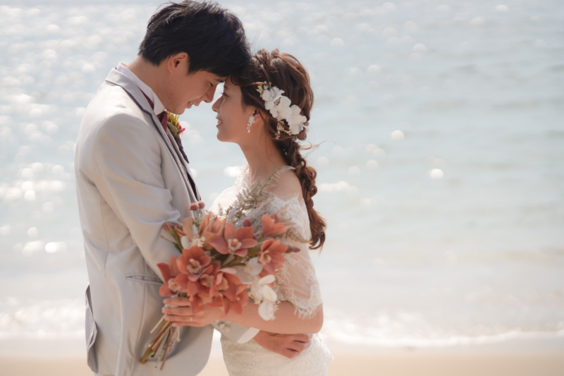 見つめ合うシーン