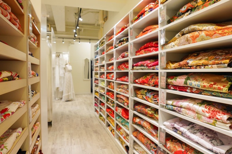 名古屋フォトスタジオcarpediem（カルぺディエム）_色打掛・着物が豊富