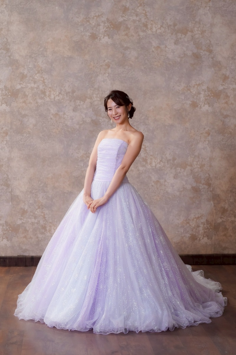 名古屋フォトスタジオcarpe diem（カルペディエム）_カラードレスが豊富