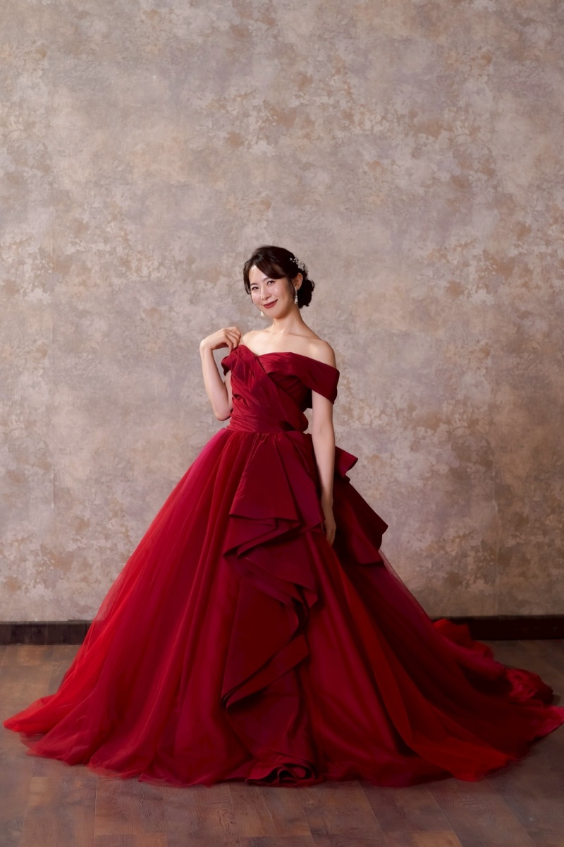 名古屋フォトスタジオcarpe diem（カルペディエム）_カラードレスが豊富