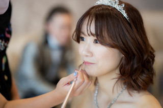 ヘアメイク全ての撮影に同行　アテンドスタッフ