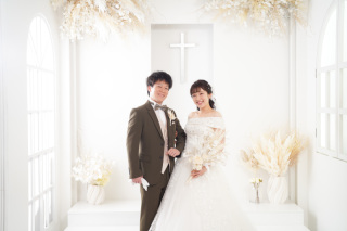 【2月撮影限定】当社最安！追加料金なしで好きな3着着れるスタジオ【150カット以上撮影・アルバム付】※必要なもの全部込み価格です