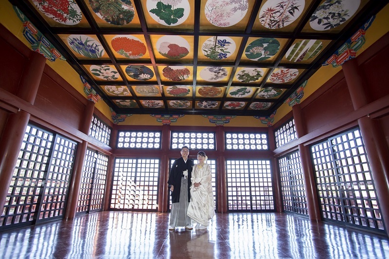 四季折々の景色が楽しめる中禅寺湖畔と大使館でのフォトウエディング