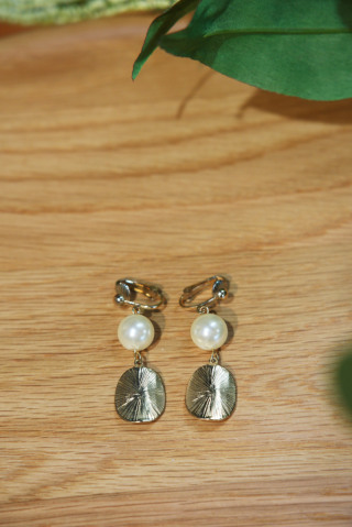 イヤリング（ER025）