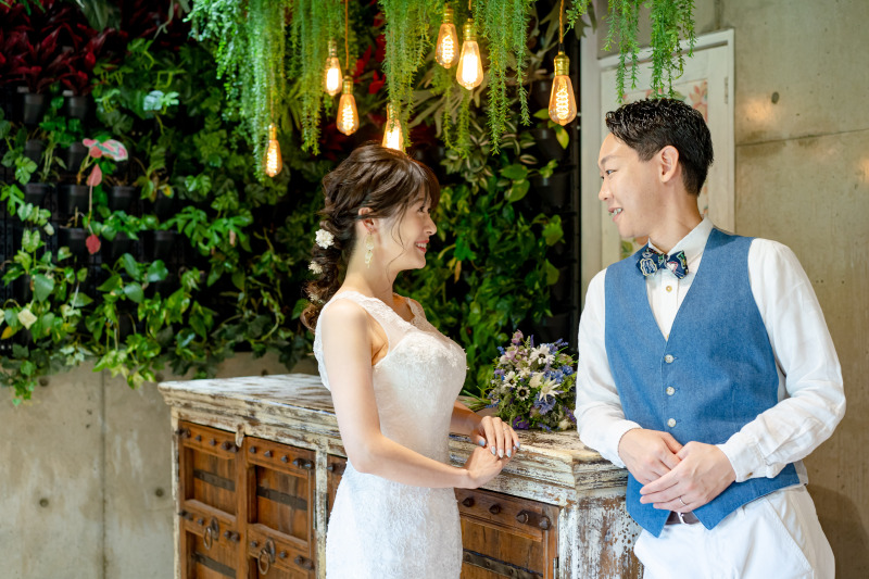 まずはサロンから