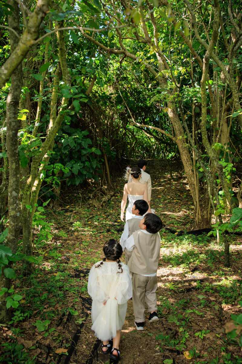 ビーチへの途中