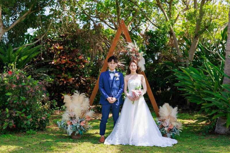 ガーデンアーチの前で…