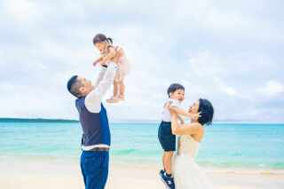 ファミリーで楽しくビーチでも撮影しましたよ！