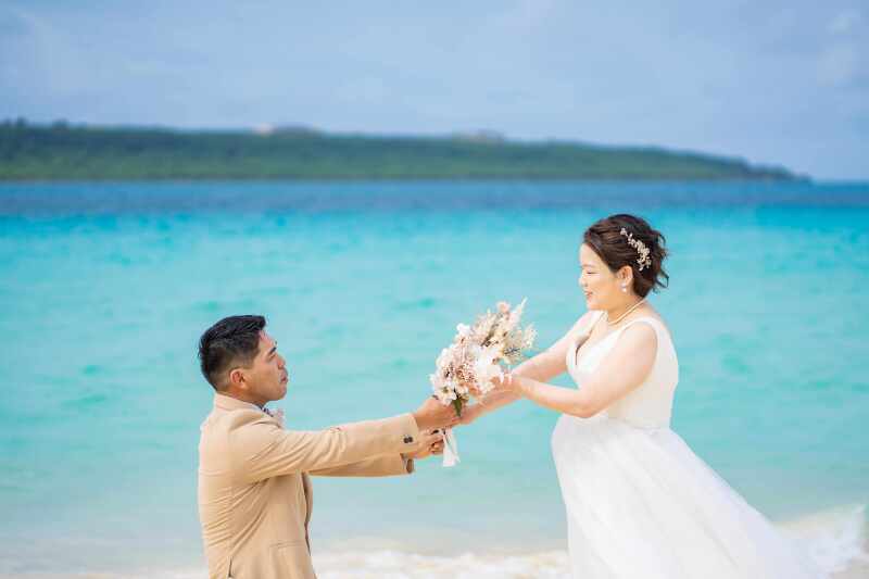 バックの海が綺麗ですねー