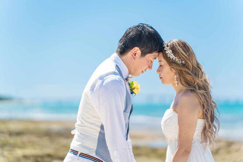 おでこ、こっつん