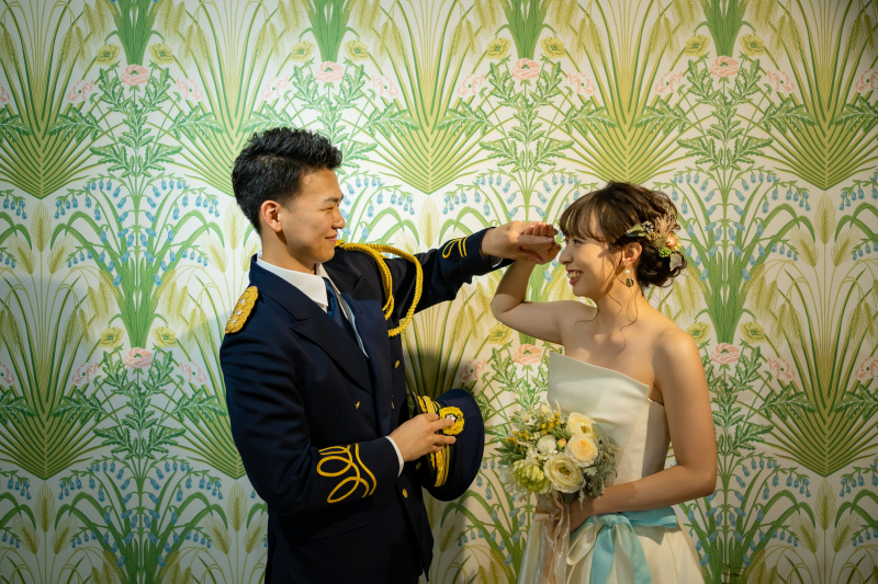 まずは礼服にて