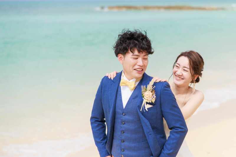 新婦様からのバックハグ