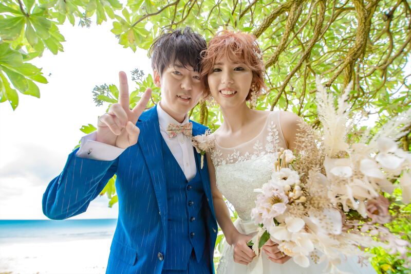 木陰でピース♡