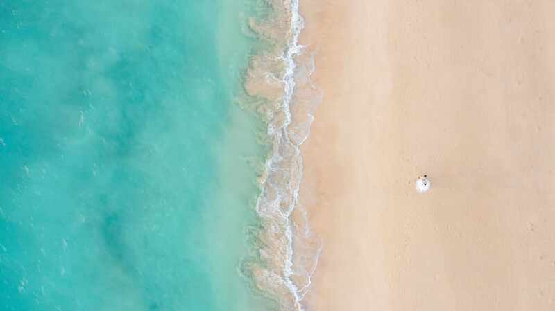 日中のドローン