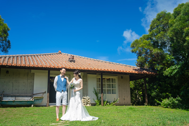 サロンの外には