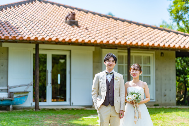 シーサーが見守るガーデンで