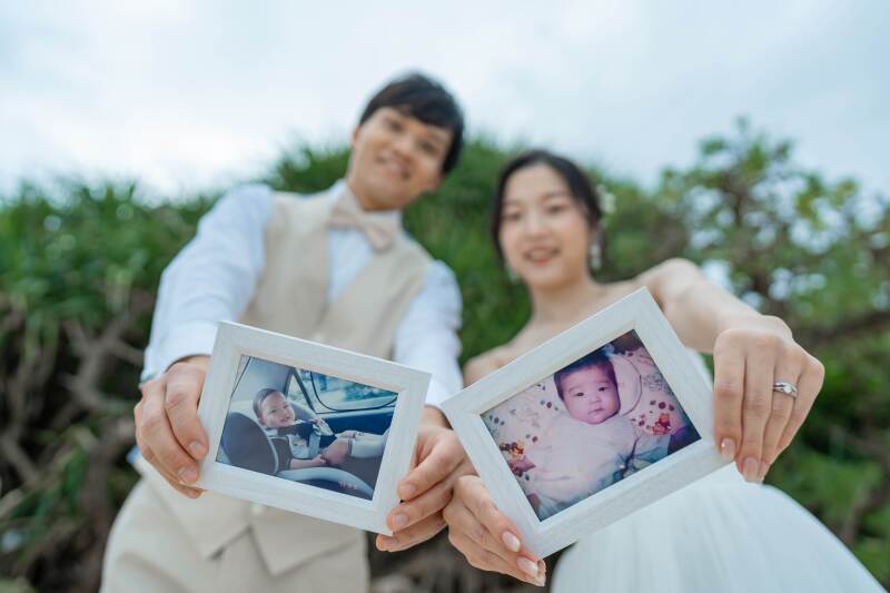 おふたりの赤ちゃんの頃を振り返る生い立ちフォト