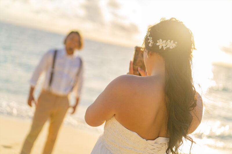 新郎様を新婦様が♪