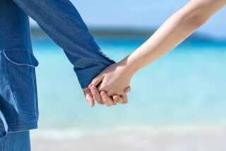 宮古ブルーの前で誓う