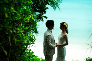 落ち着いた大人の雰囲気を感じられるように。年齢や性格、人柄が感じられる写真が残せるよう、相手のことをよく見ながら撮影することを大事にしています！