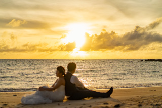 真っ青な大空＋宮古島ブルーとオレンジの夕日＊ビーチ＆ガーデン＆サンセット撮影、なんとドローンフォト＆ムービー付の合計155カット