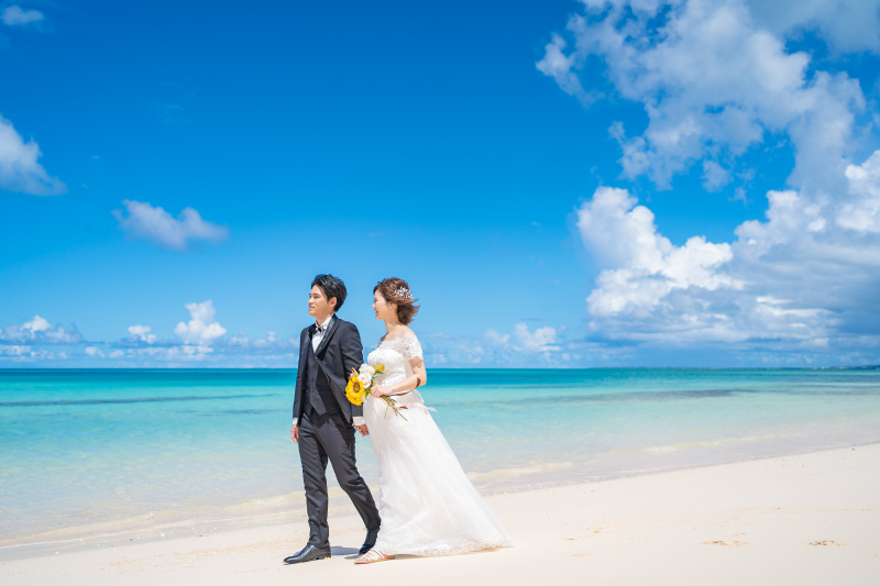 【秋〜冬へ季節移ろう宮古島*期間限定】お⼿軽フォトプラン ビーチ&ガーデン80 カット・ヘアメイク&⾐装・アテンドもコミコミ◎