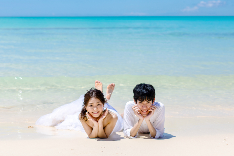 【ドレスのまま海へ!】ウォーターイン&Wドレスプラン☆★ビーチ&ガーデン・160カット・ヘアメイク&ウェディングドレス2着込☆★