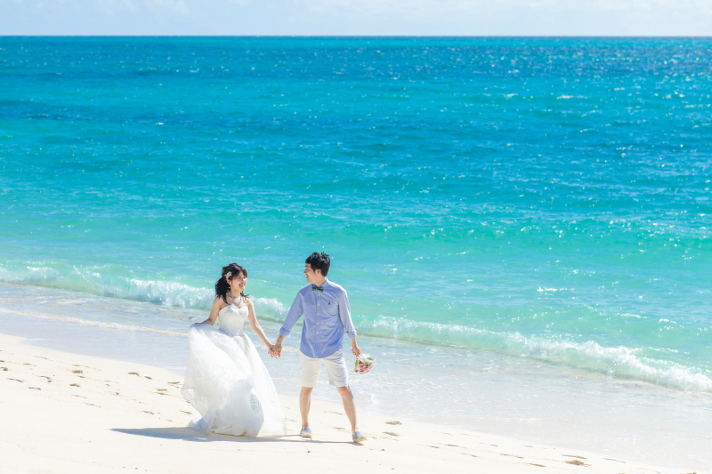 【ドレスのまま海へ!】ウォーターイン&Wドレスプラン☆★ビーチ&ガーデン・160カット・ヘアメイク&ウェディングドレス2着込☆★