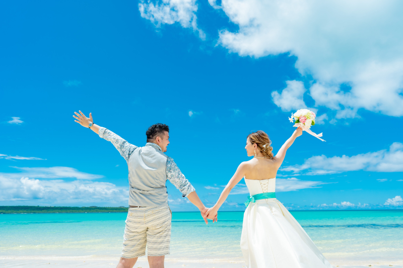 【冬限定*青空加工プレゼント】ブルースカイプラン/ビーチ&ガーデン・120カット・衣装・ヘアメイクもコミコミ追加料金無し