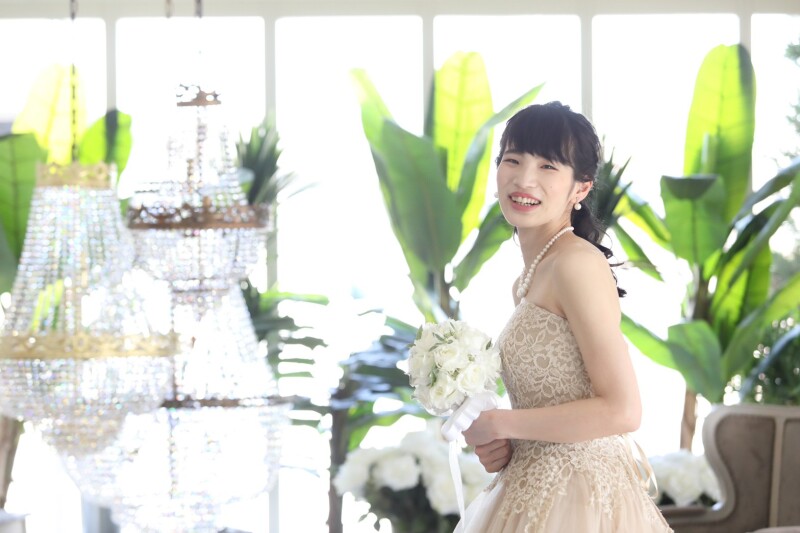 オーバーカラードレス