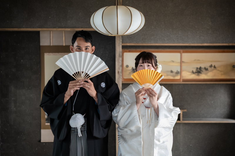 衣装小物の扇子も撮影ｸﾞｯｽﾞに