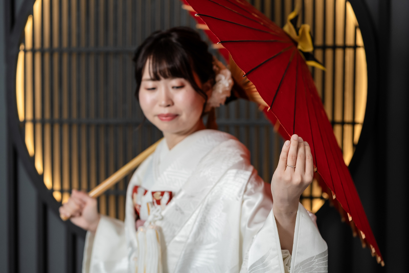 小物と和傘の色味がマッチ