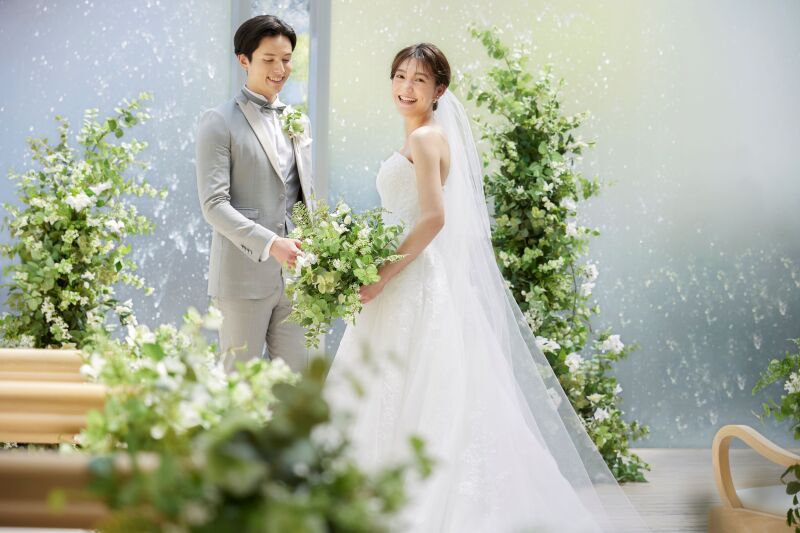 外光の煌めく流水チャペルフォト