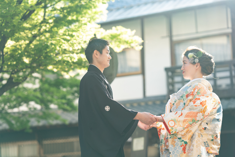 【チャペル+ロケーション撮影】基本料金50%OFF◆和装1着|全100データ・10Pアルバム1冊・花嫁ヘアメイク込
