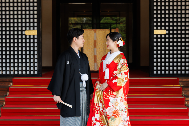 気品さ溢れる本館玄関車寄せ