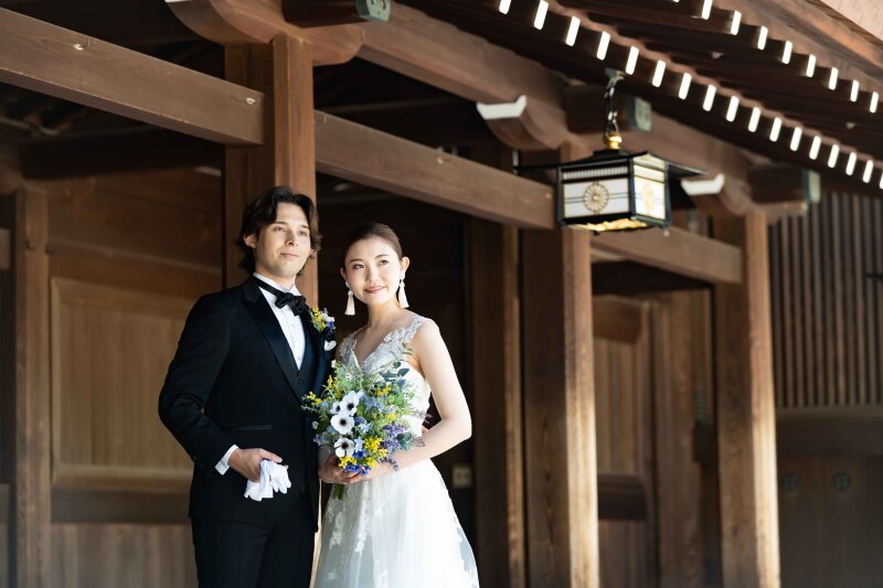 明治神宮ならではの背景も