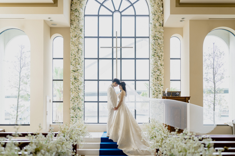 挙式会場のチャペルでフォト挙式