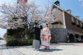桜並木に囲まれて