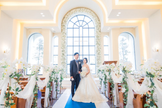 海を眺めるチャペルでリゾートフォトウェディング♪