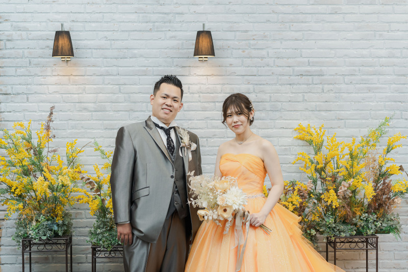 オレンジがぴったりな新婦さん