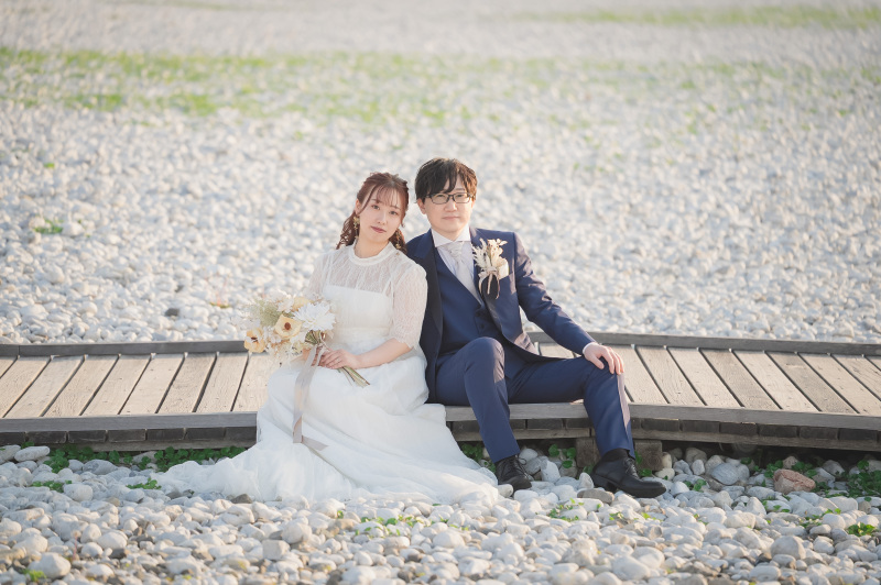 洋装に着替えてロケーション先へ