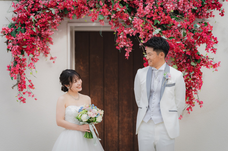 ブーゲンビリアの下で