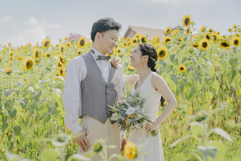 たくさんのひまわりと