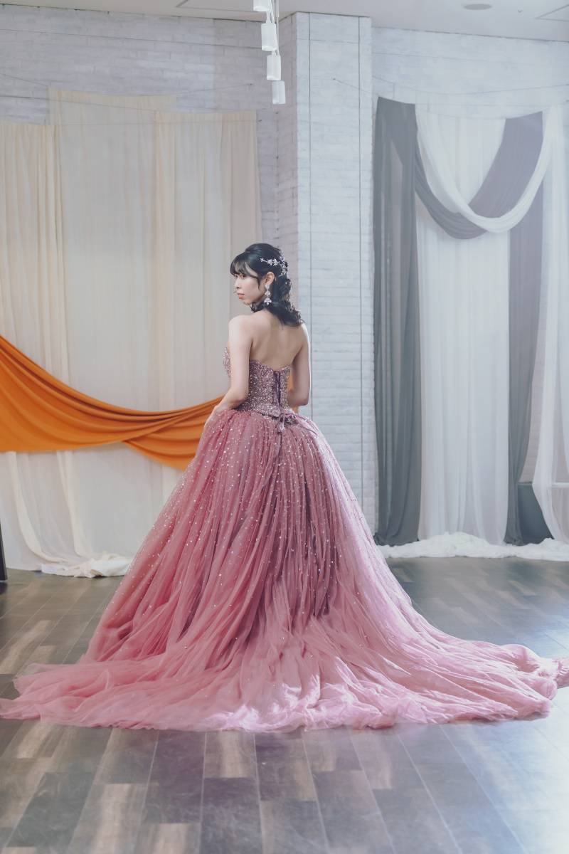 お気に入りのカラードレスで