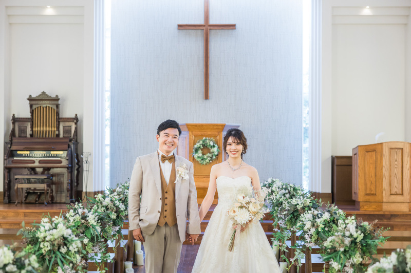 DRESS AND STYLESりんくう店_チャペルで撮影できる