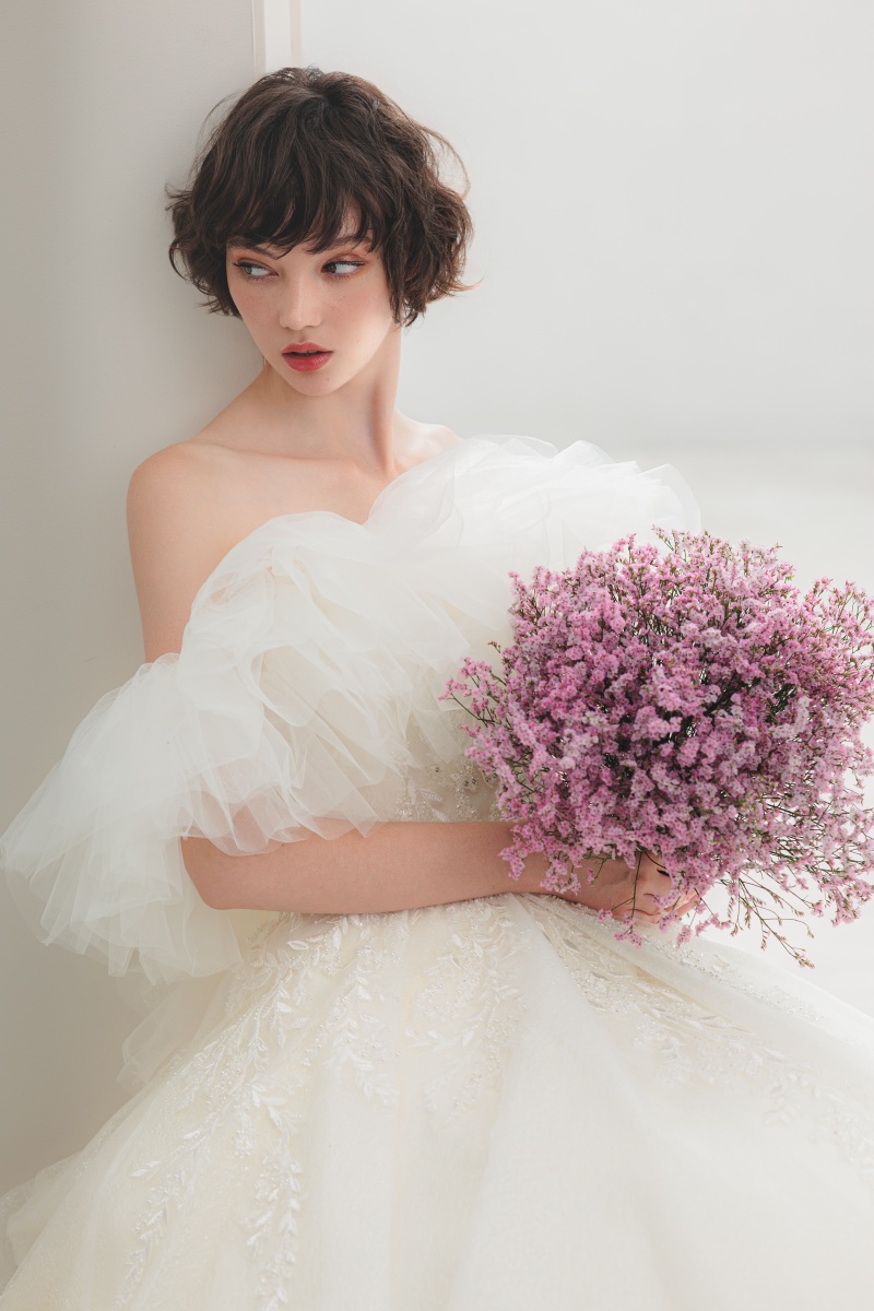 dress production ドレスプロダクション フラワー ドレス 前撮り 立体フラワーノースリーブドレス | デコルテフォトグラフィー