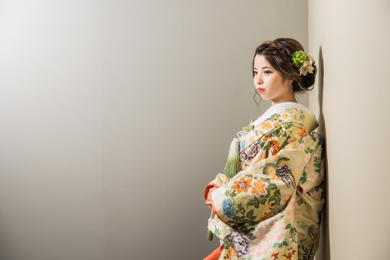 DRESS AND STYLESりんくう店_色打掛・着物が豊富